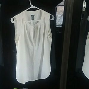 Ann Taylor printed Sleeveless Blouse